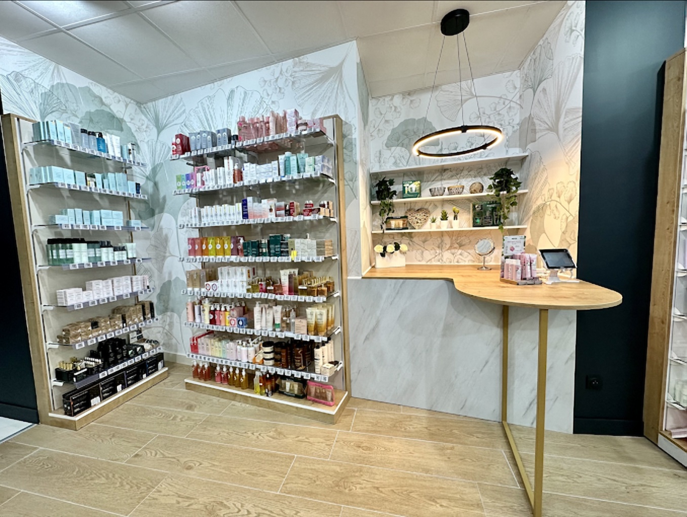 Magasin Pharmacie des Bains - Divonne-les-Bains (01220) Visuel 3