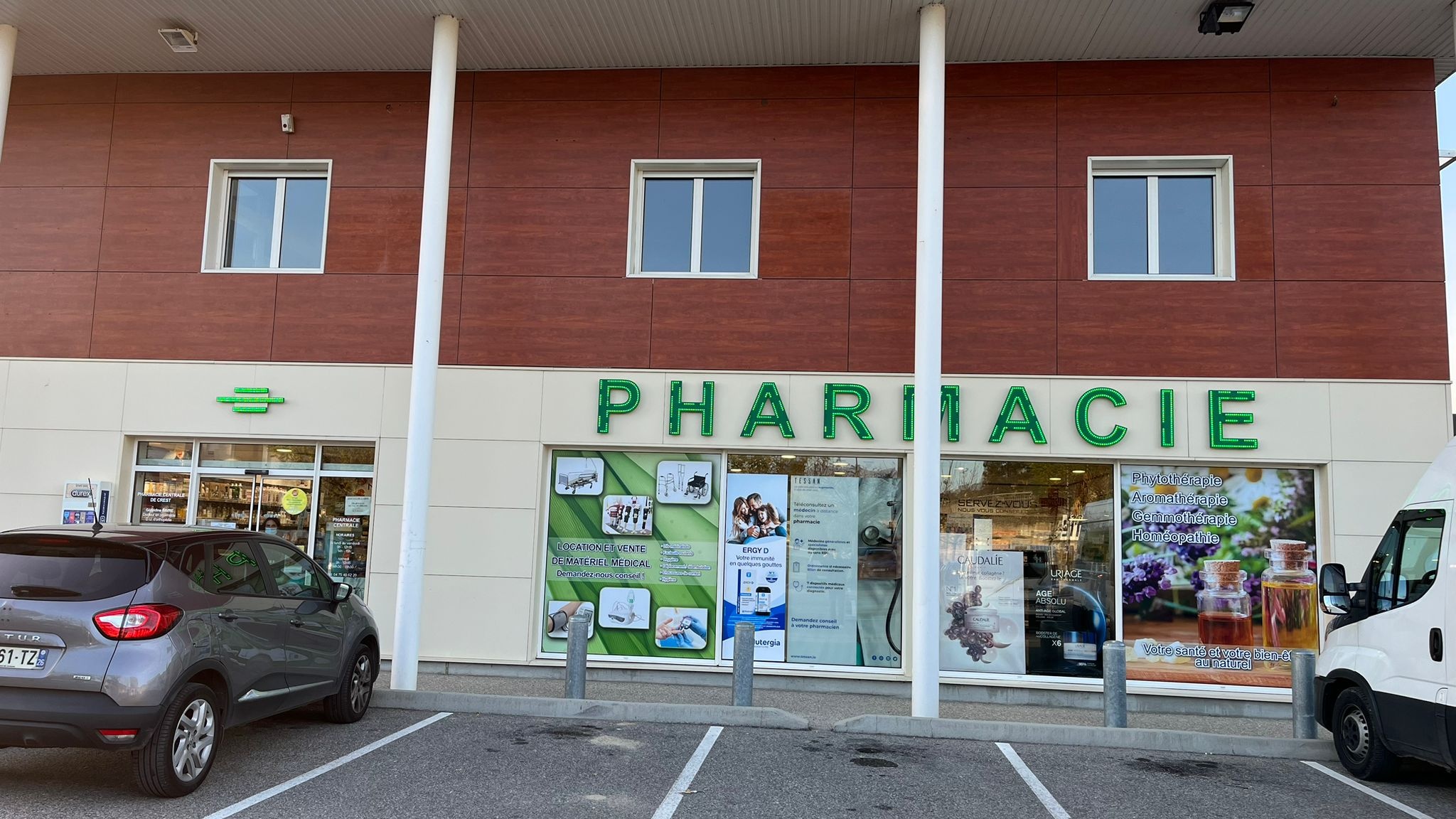 Magasin Pharmacie Centrale - Crest (26400) Visuel 1