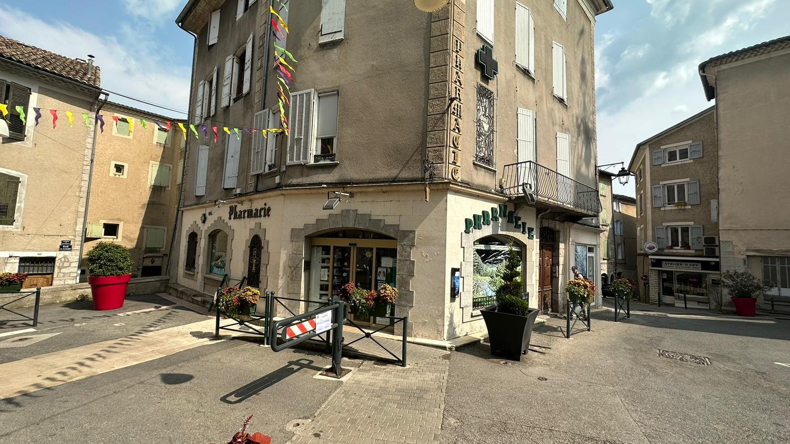 Magasin Pharmacie de l'Horloge - Sisteron (04200) Visuel 1