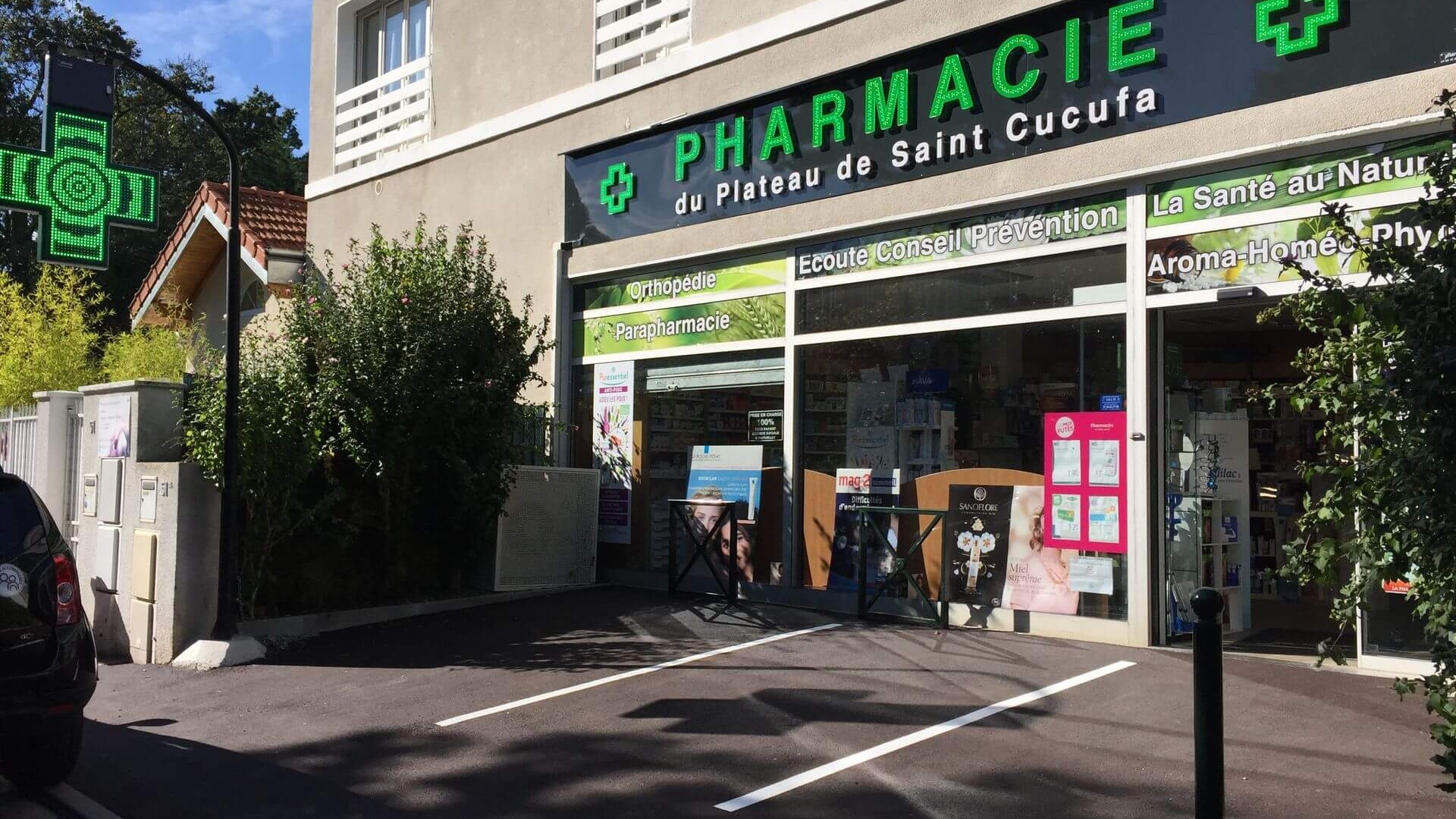Magasin Pharmacie du Plateau de Saint-Cucufa - Vaucresson (92420) Visuel 1