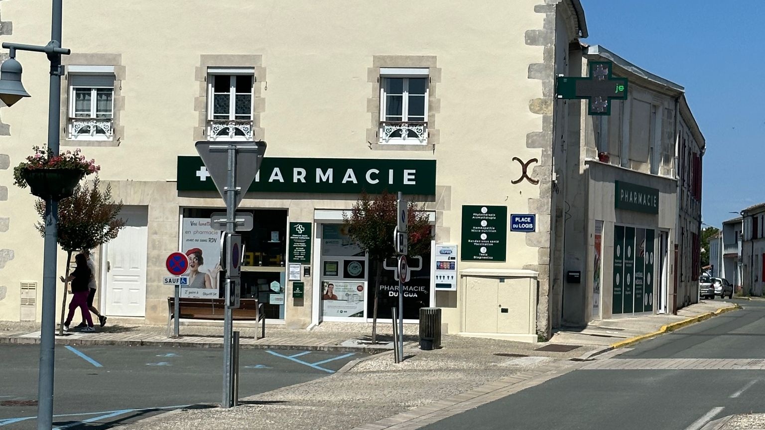 Magasin Pharmacie Du Gua - Le Gua (17600) Visuel 1