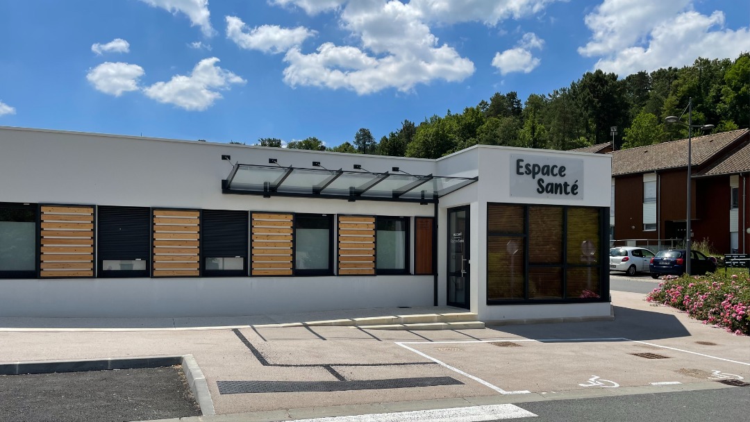 Magasin Mairie de Coursac - Coursac (24430) Visuel 1