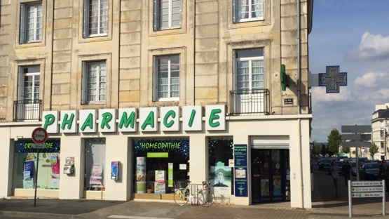 Magasin Pharmacie de la gare - Saumur (49400) Visuel 1