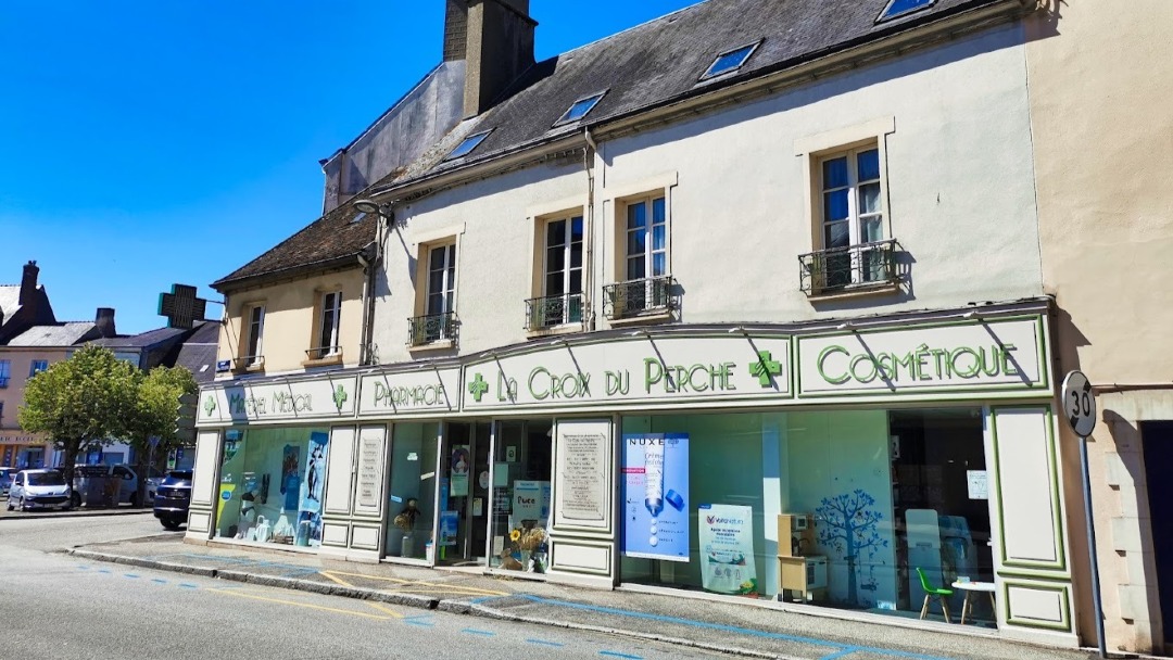 Magasin Pharmacie la Croix du Perche - Mortagne-au-Perche (61400) Visuel 1