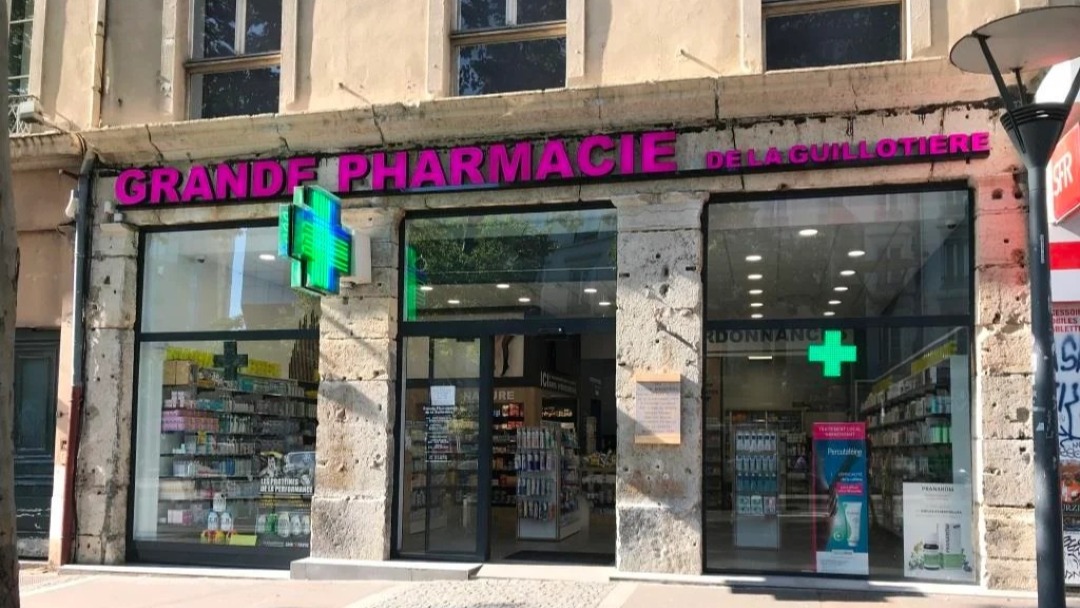 Magasin Grande Pharmacie de la Guillotière - Lyon (69007) Visuel 1