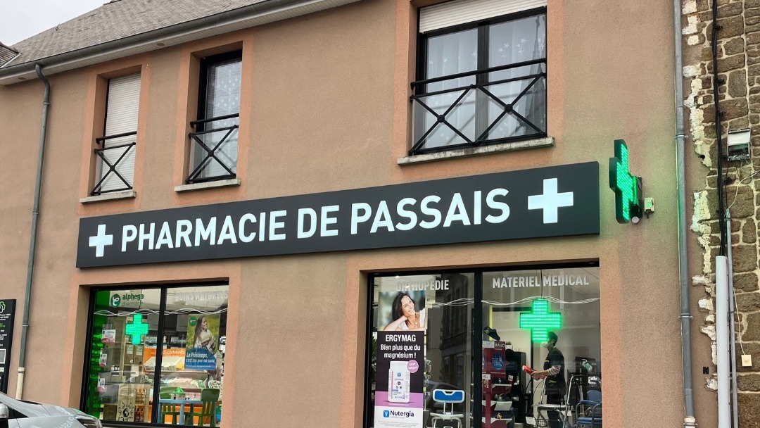 Magasin Pharmacie de Passais - Passais-Villages (61350) Visuel 1