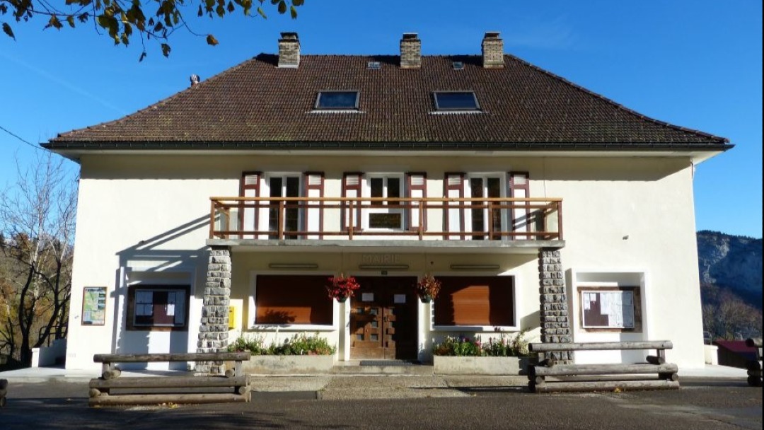 Magasin Mairie de Nancy sur Cluses - Nancy-sur-Cluses (74300) Visuel 1