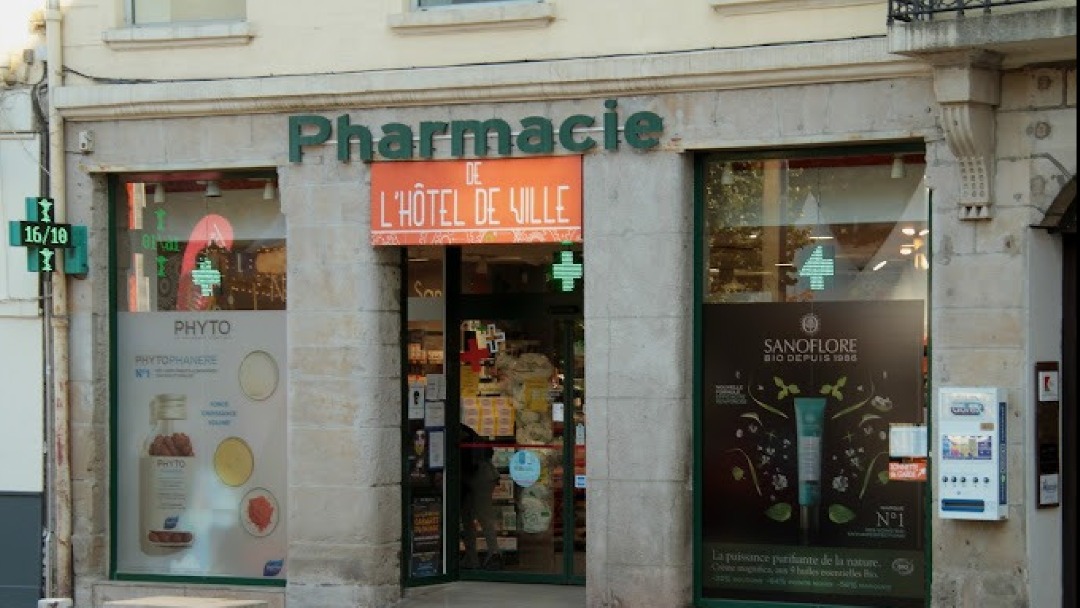 Magasin Pharmacie de l'Hôtel de Ville - Saint-Étienne (42000) Visuel 1