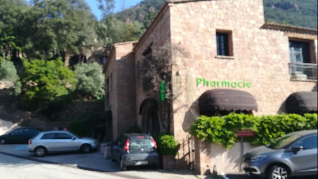 Magasin Pharmacie de Porto - Fiumicello (20150) Visuel 1