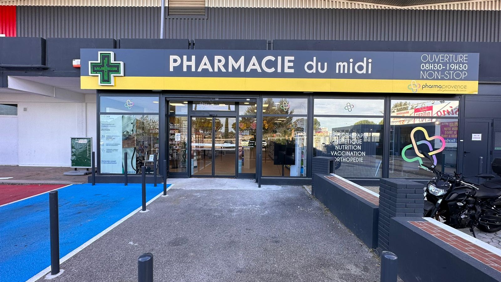 Magasin Pharmacie du Midi - Solliès-Pont (83210) Visuel 1