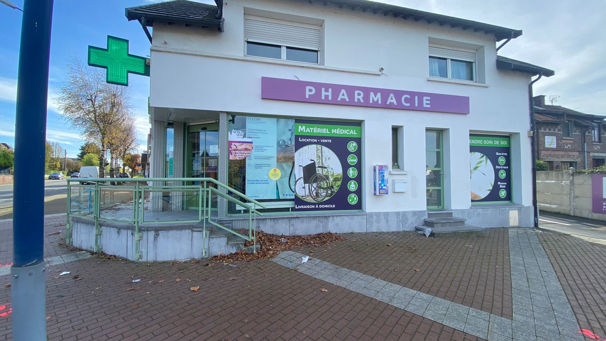 Magasin Pharmacie Deschamps - Douchy-les-Mines (59282) Visuel 1