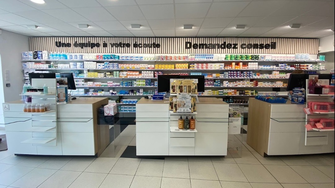 Magasin Pharmacie du Carillon - Bourbourg (59630) Visuel 2