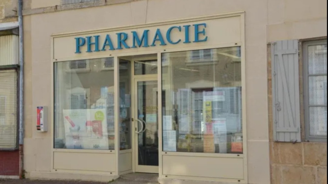 Magasin Pharmacie Châteauneuf-Val-de-Bargis - Châteauneuf-Val-de-Bargis (58350) Visuel 1